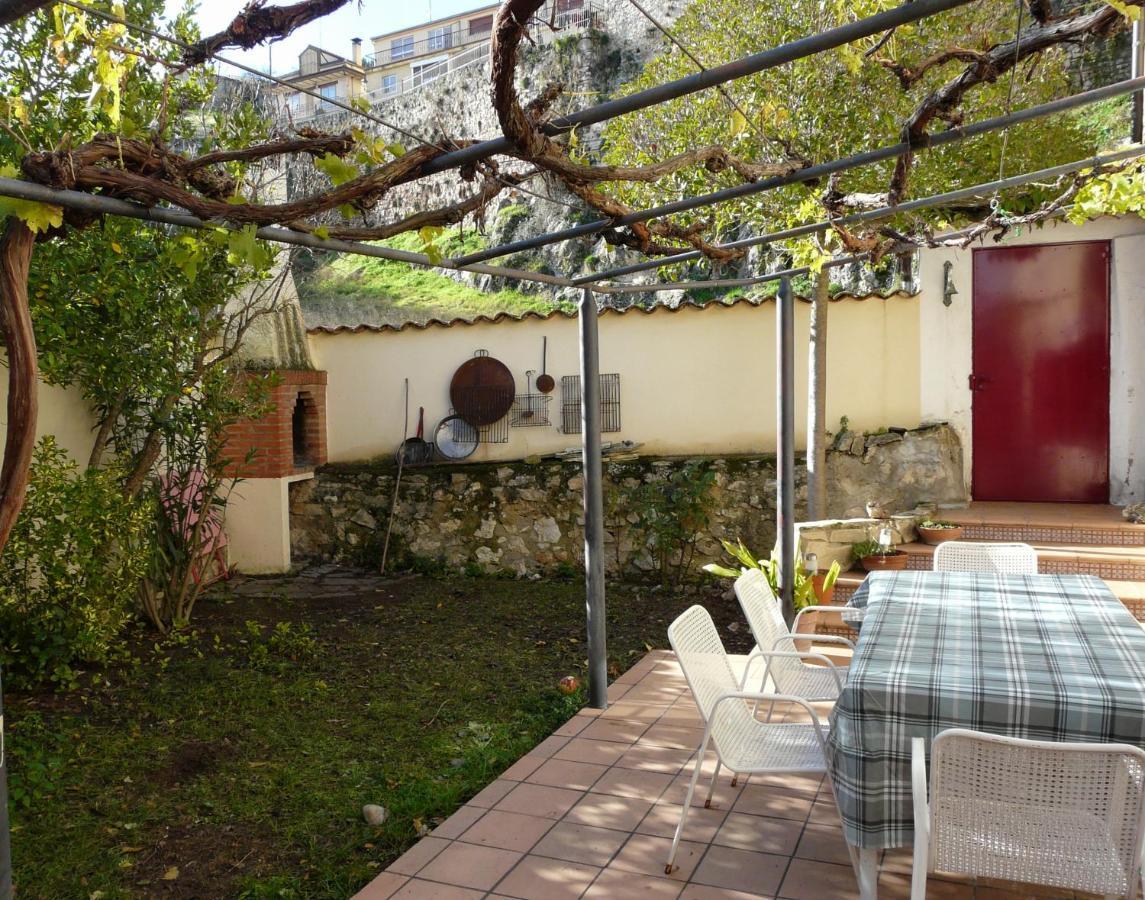 Casa Las Vinas Fuentiduena Exterior foto